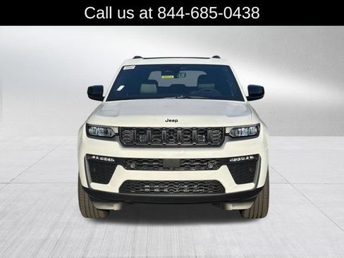 New 2026 Jeep Grand Cherokee Limited AWD/4WD image 2