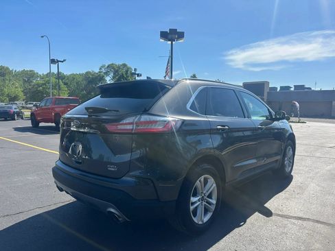 Used 2020 Ford Edge SEL w/ Cold Weather Package AWD/4WD image 4