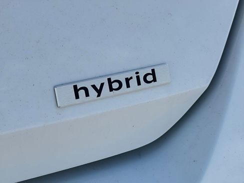 New 2025 Hyundai Elantra SEL image 7