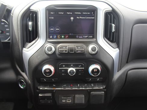 Used 2020 GMC Sierra 2500 SLT w/ Driver Alert Package I AWD/4WD image 15