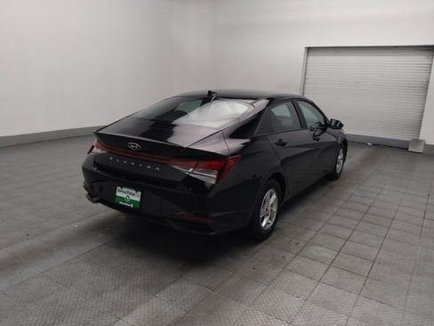 Used 2023 Hyundai Elantra SE FWD image 9