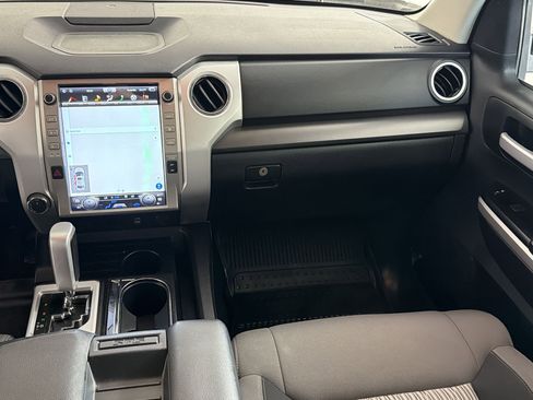 Used 2016 Toyota Tundra SR5 w/ TRD Off Road Package AWD/4WD image 27