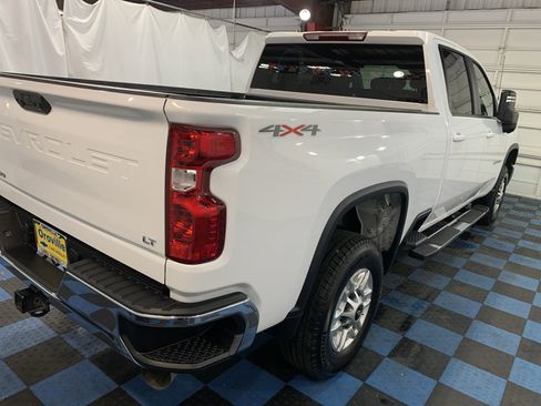 Used 2024 Chevrolet Silverado 2500 LT image 5