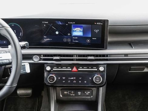 Certified 2025 Hyundai Tucson SEL AWD/4WD image 13