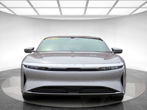 Used 2024 Lucid Air Touring image 2