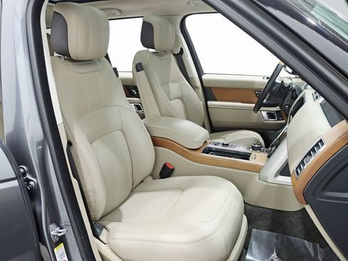Used 2018 Land Rover Range Rover HSE image 30