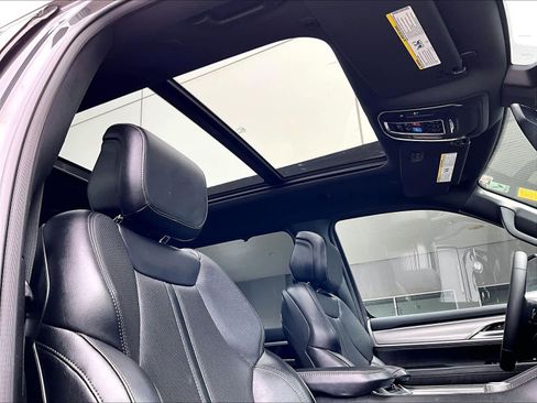 Used 2023 Jeep Wagoneer Series II w/ Convenience Group I image 23