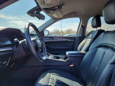 Used 2021 Jeep Grand Cherokee L Limited image 15