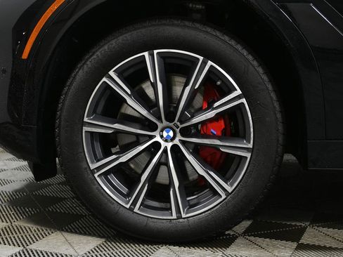 New 2026 BMW X6 xDrive40i w/ Climate Comfort Package image 12