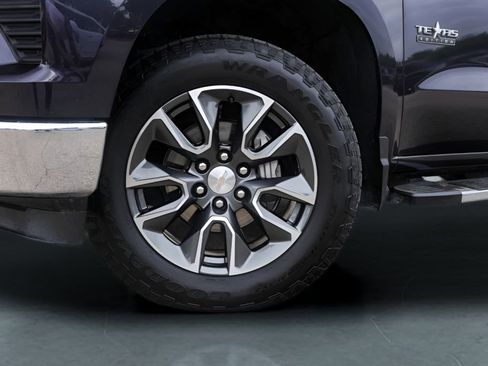 Used 2024 Chevrolet Silverado 1500 LT image 4