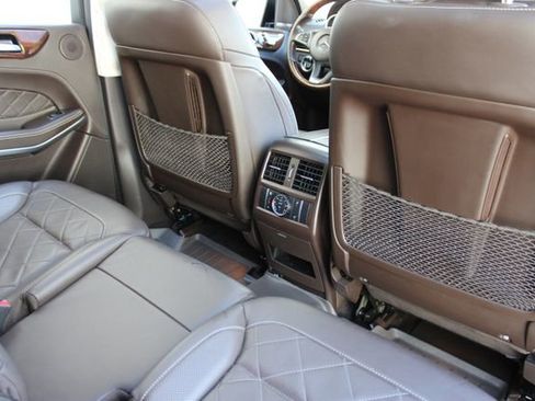 Used 2019 Mercedes-Benz GLS 550 4MATIC image 16