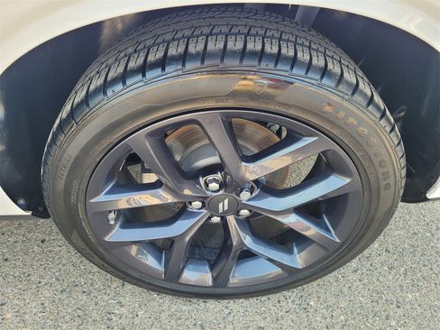 Used 2023 Dodge Challenger SXT w/ Blacktop Package image 24