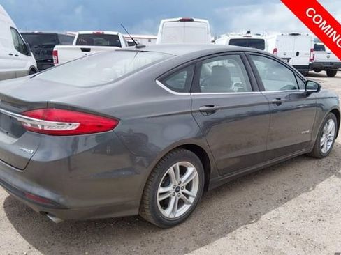 Used 2018 Ford Fusion S FWD image 4