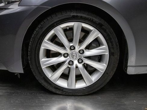 Used 2016 Lexus IS 300 AWD image 8