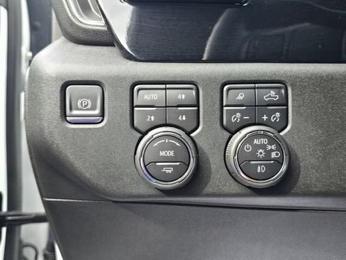 Used 2025 Chevrolet Silverado 3500 LT w/ All Star Edition AWD/4WD image 21