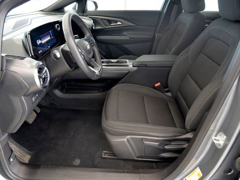 Certified 2025 Chevrolet Equinox EV LT image 15