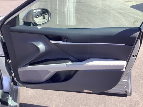 Used 2023 Toyota Camry XLE image 36