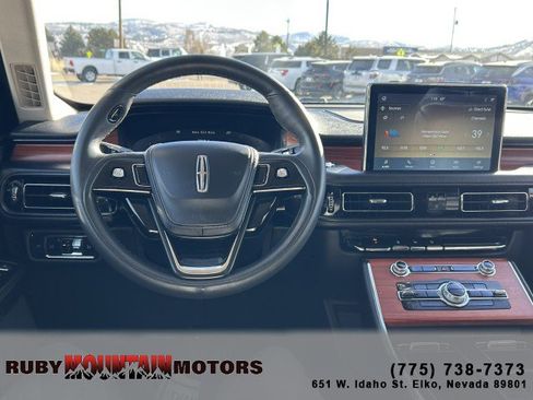 Used 2024 Lincoln Aviator Reserve image 12