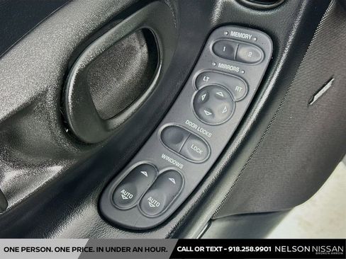 Used 1999 Chevrolet Corvette Convertible w/ Memory Pkg RWD image 16