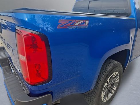 Used 2022 Chevrolet Colorado Z71 AWD/4WD image 32