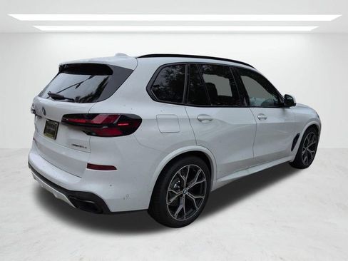 New 2026 BMW X5 xDrive50e w/ M Sport Package AWD/4WD image 4
