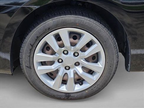 Used 2017 Nissan Sentra S FWD image 21