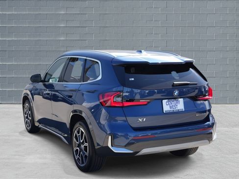 Used 2025 BMW X1 xDrive28i image 3