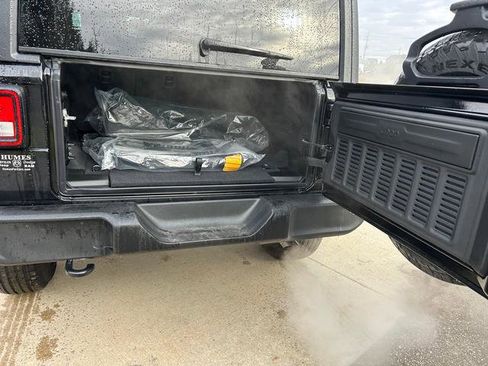 New 2026 Jeep Wrangler Sport AWD/4WD image 19