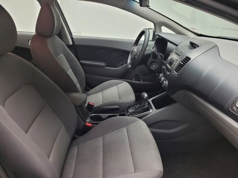 Used 2017 Kia Forte LX FWD image 21