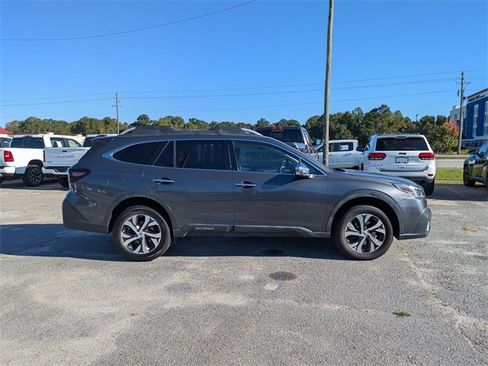 Used 2020 Subaru Outback Touring XT image 2