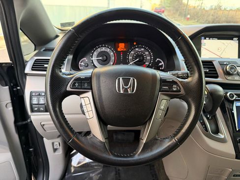 Used 2014 Honda Odyssey Touring image 39