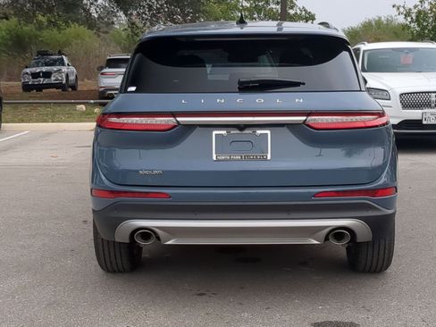 New 2026 Lincoln Corsair Premiere image 4