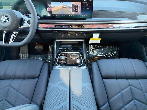 New 2026 BMW 760i xDrive image 19