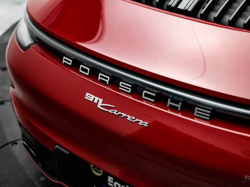 Used 2024 Porsche 911 Carrera w/ Premium Package image 28