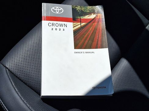 Used 2023 Toyota Crown Platinum AWD/4WD image 26
