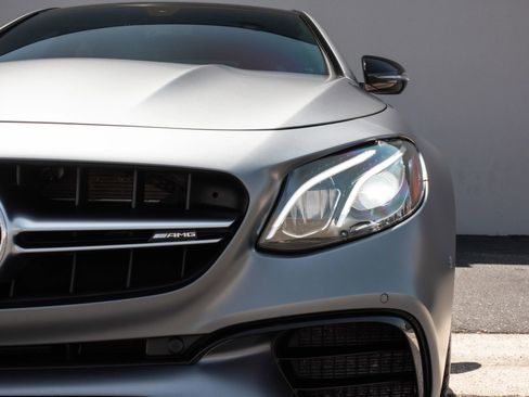 Used 2018 Mercedes-Benz E 63 AMG S image 25