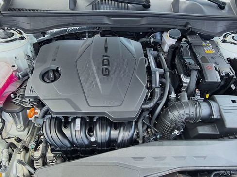 Certified 2025 Hyundai Sonata SE FWD image 28