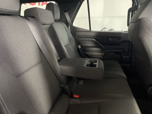 New 2026 Toyota 4Runner SR5 AWD/4WD image 23