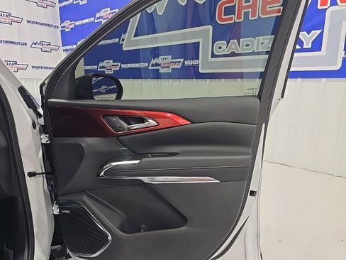 Used 2024 Chevrolet Traverse RS w/ LPO, Floor Liner Package image 30