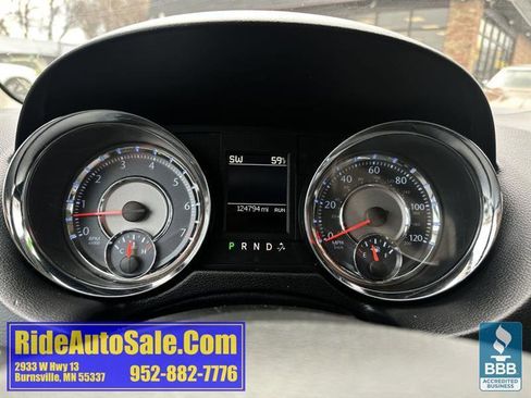 Used 2012 Chrysler Town & Country Touring-L w/ Entertainment Group #2 image 17