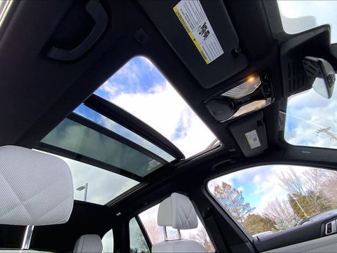 Certified 2025 BMW X5 xDrive40i w/ Climate Comfort Package image 13