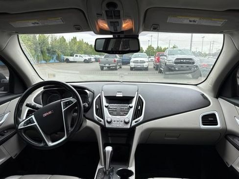 Used 2010 GMC Terrain SLT AWD/4WD image 13
