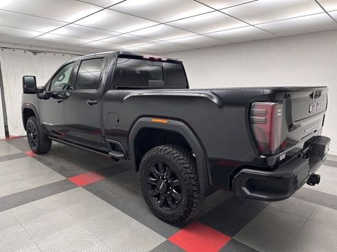 New 2025 GMC Sierra 2500 AT4 w/ AT4 Premium Plus Package image 4