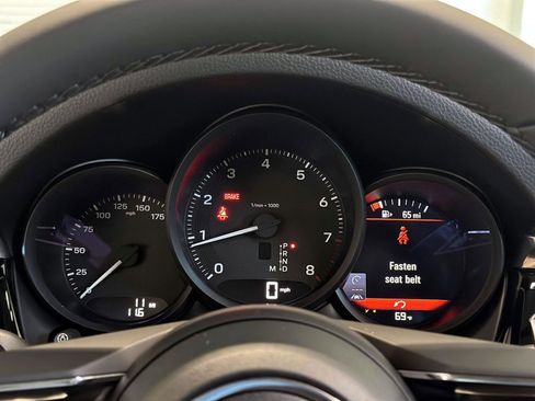 New 2026 Porsche Macan image 28