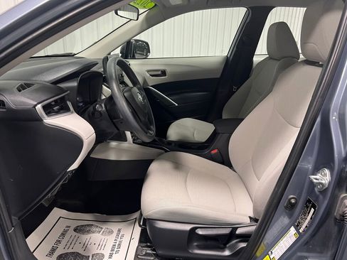 Used 2022 Toyota Corolla Cross L image 5