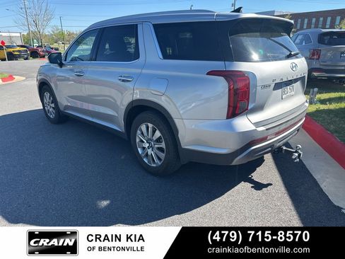 Used 2025 Hyundai Palisade SEL FWD image 3