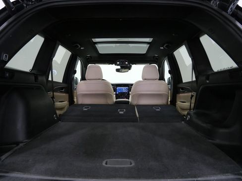 Used 2023 Jeep Grand Cherokee Limited w/ Trailer Tow Package image 31