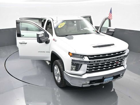 Used 2022 Chevrolet Silverado 3500 LTZ image 40