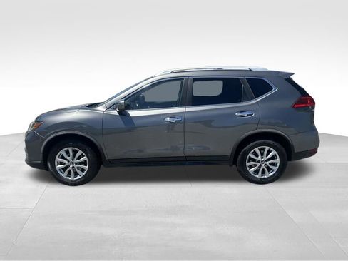 Used 2017 Nissan Rogue SV FWD image 2