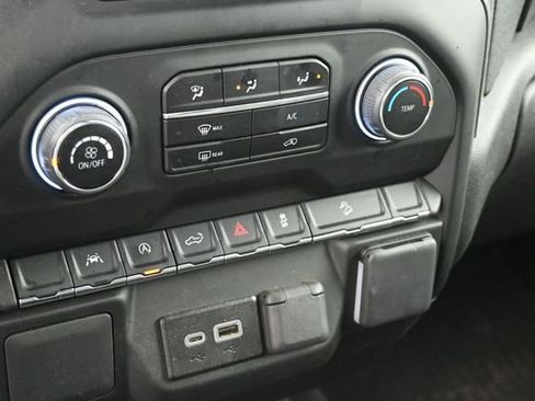 Used 2024 Chevrolet Silverado 1500 Custom Trail Boss AWD/4WD image 27